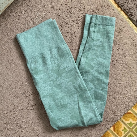 Gymshark ‘Adapt’ Camo Legging (S) - light green - Picture 1 of 6